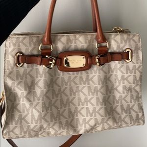 Micheal Kors bag